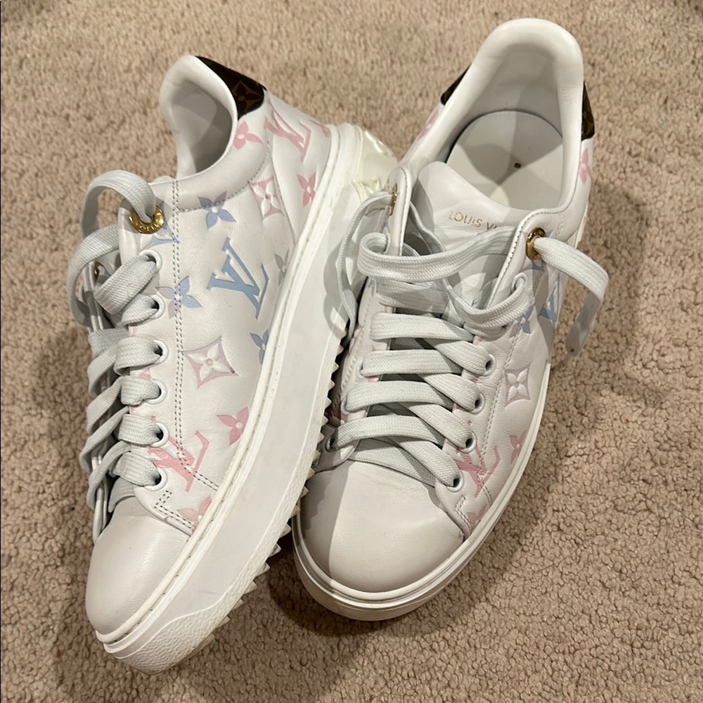 Louis Vuitton Women's White Sneakers
